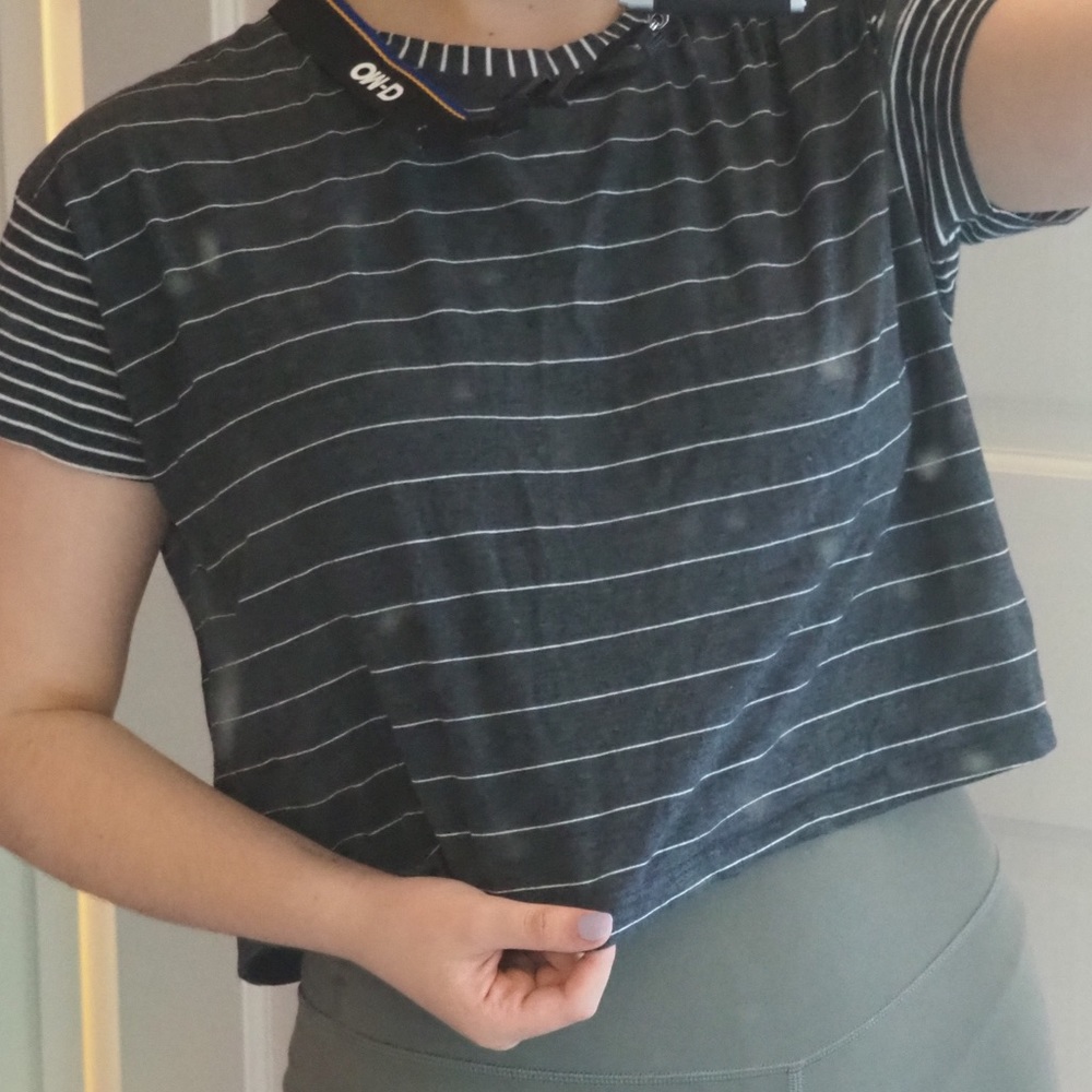 Lululemon workout top